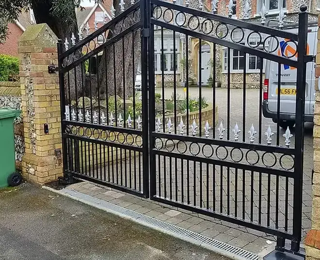 Driveway Automatic Gates